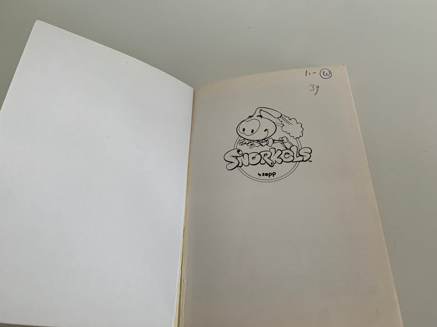 Vintage De Snorkels (The Snorks) boekje "Het schilderij-schandaal" Nederlands boek van de bekende tv serie