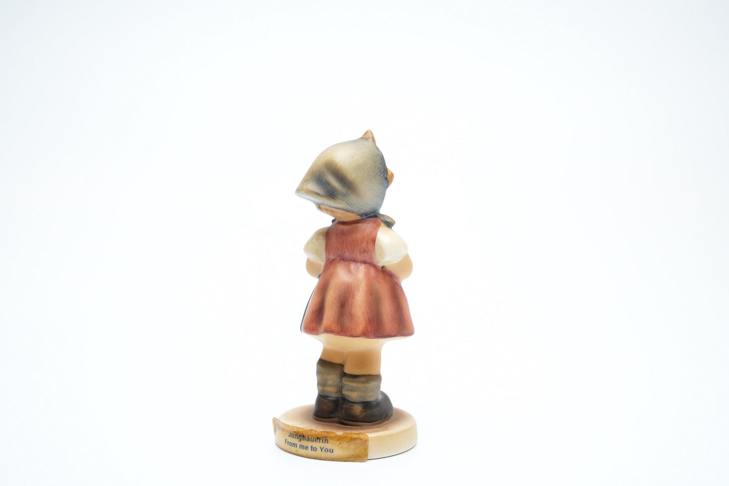 Authentieke Goebel Hummel Figurine – “Jungbäuerin – From Me to You” (Hum 629, 8,5 cm/3,5 inch)