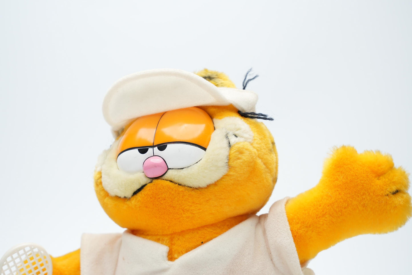 Vintage Garfield Knuffel – Tenniseditie met Racket, 25 cm (9,8 inch)