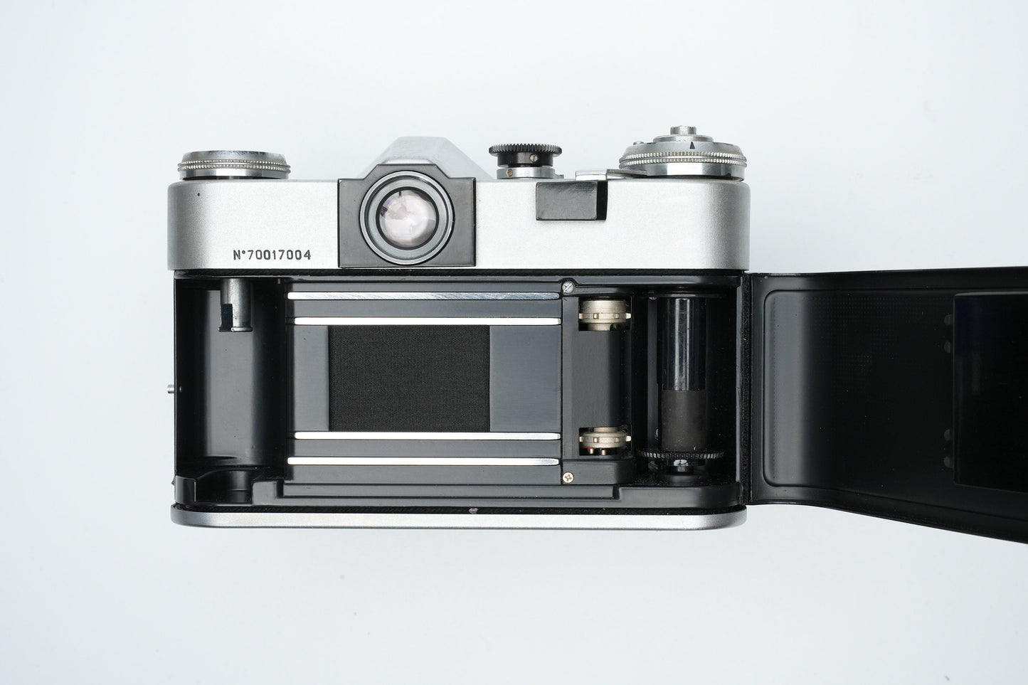 Zenit B - vintage SLR 35mm film camera uit de jaren 70