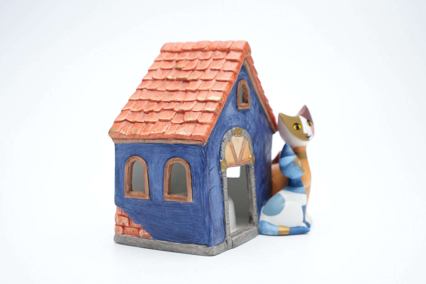 Goebel Rosina Wachtmeister Kaarsenhouder Huisje met Katten – 12 cm / 5 inch