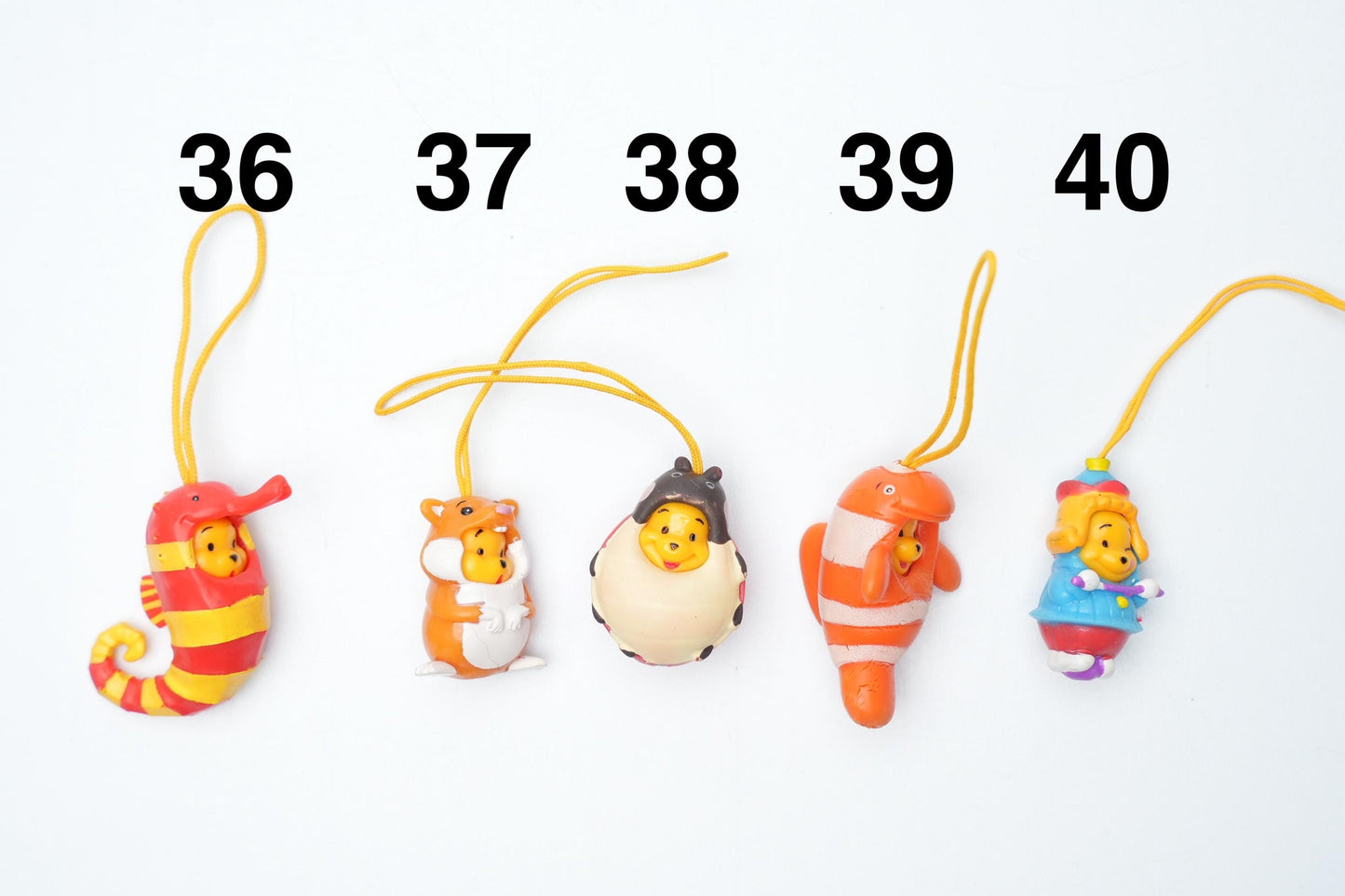 Peek-a-pooh telefoon bedels | Capsule Toys | Vintage peek a pooh bedels | pick your favorite (45 verschillende)