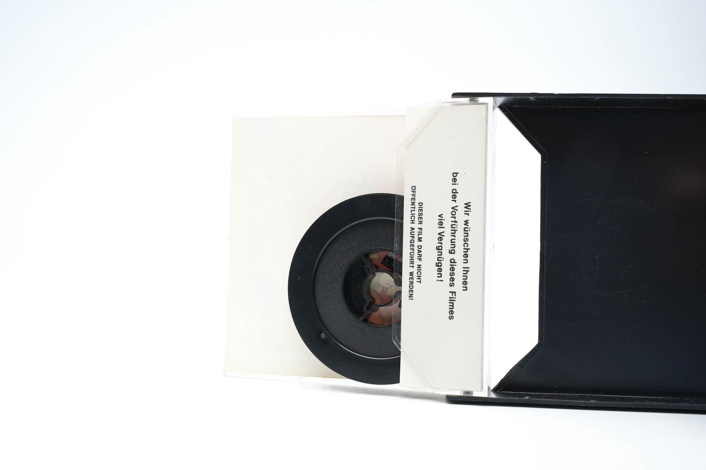 Bugs Bunny Super 8 Film – "muß Haare lassen / l’échappe belle" | Revue Film | ca. 1970s | 15m zwart-wit, zonder geluid