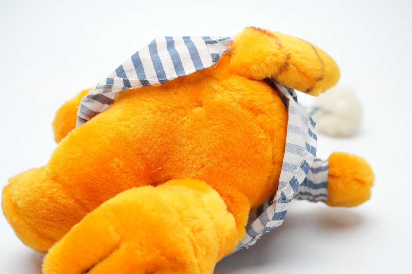 Garfield Knuffel – In Gestreepte Pyjama 25 cm (9,8 inch)