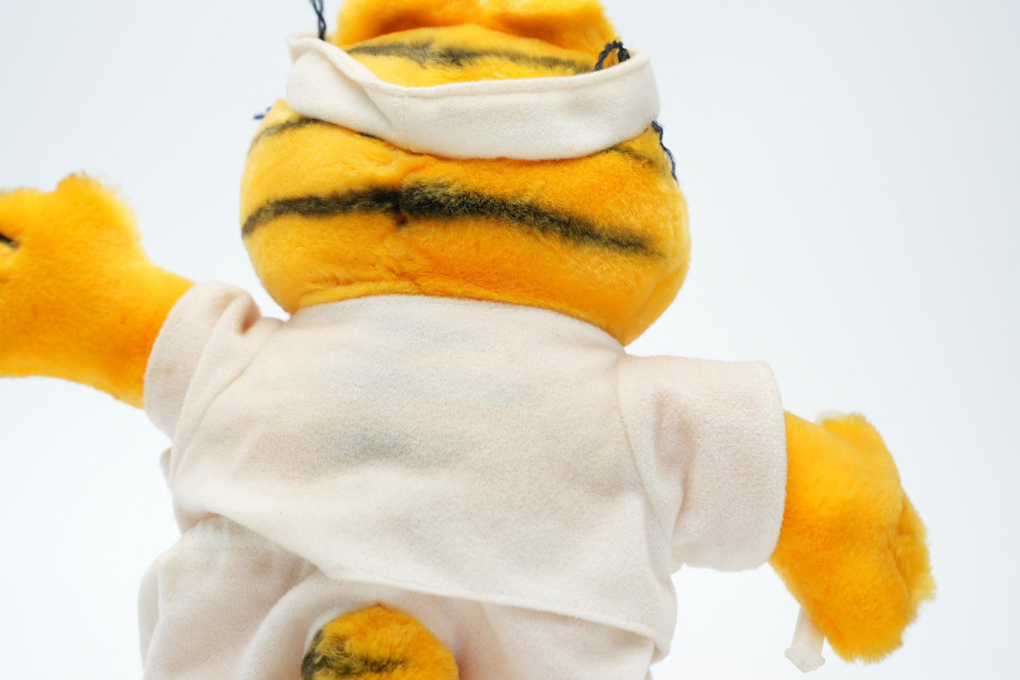 Vintage Garfield Knuffel – Tenniseditie met Racket, 25 cm (9,8 inch)