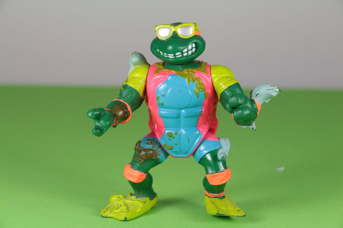 Ninja Turtle als zwemmer met haaien - jaar 1990 - zwempak