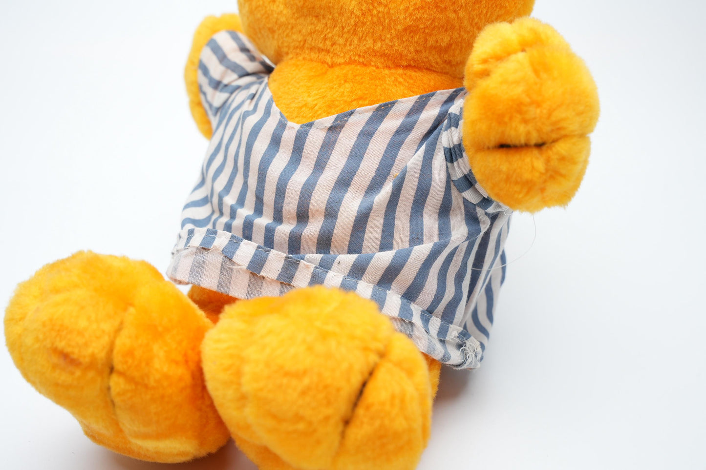 Garfield Knuffel – In Gestreepte Pyjama 25 cm (9,8 inch)