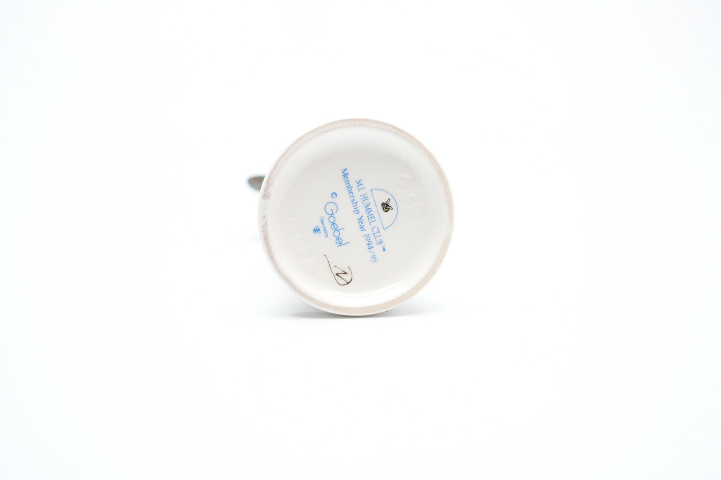 Hummel Beeldje 'Playful Boy' - HUM 630, TMK-7 (9 cm / 3.5 inch), 1990