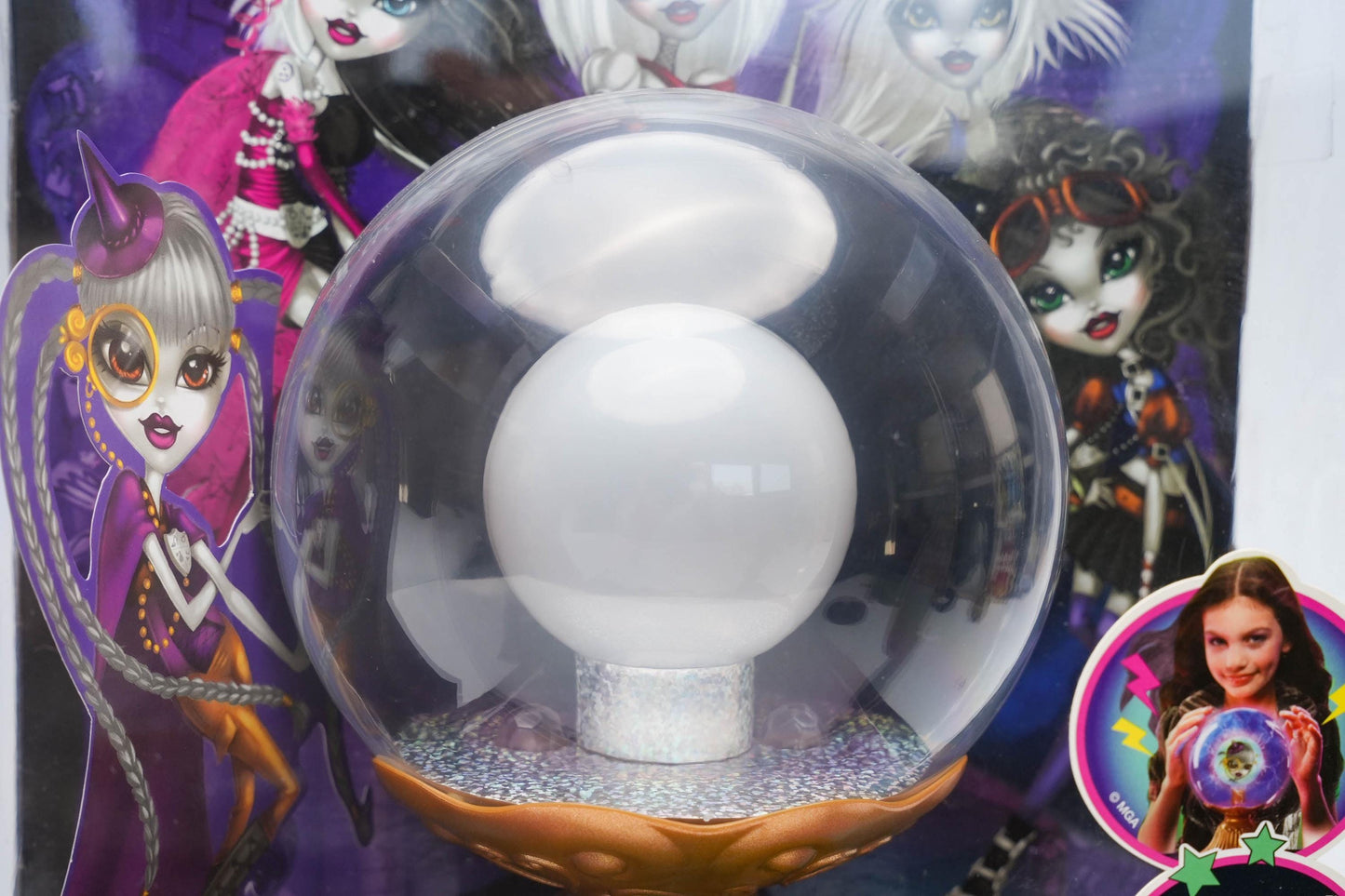 Bratzillaz Magic Fortune Crystal Ball – MGA Entertainment