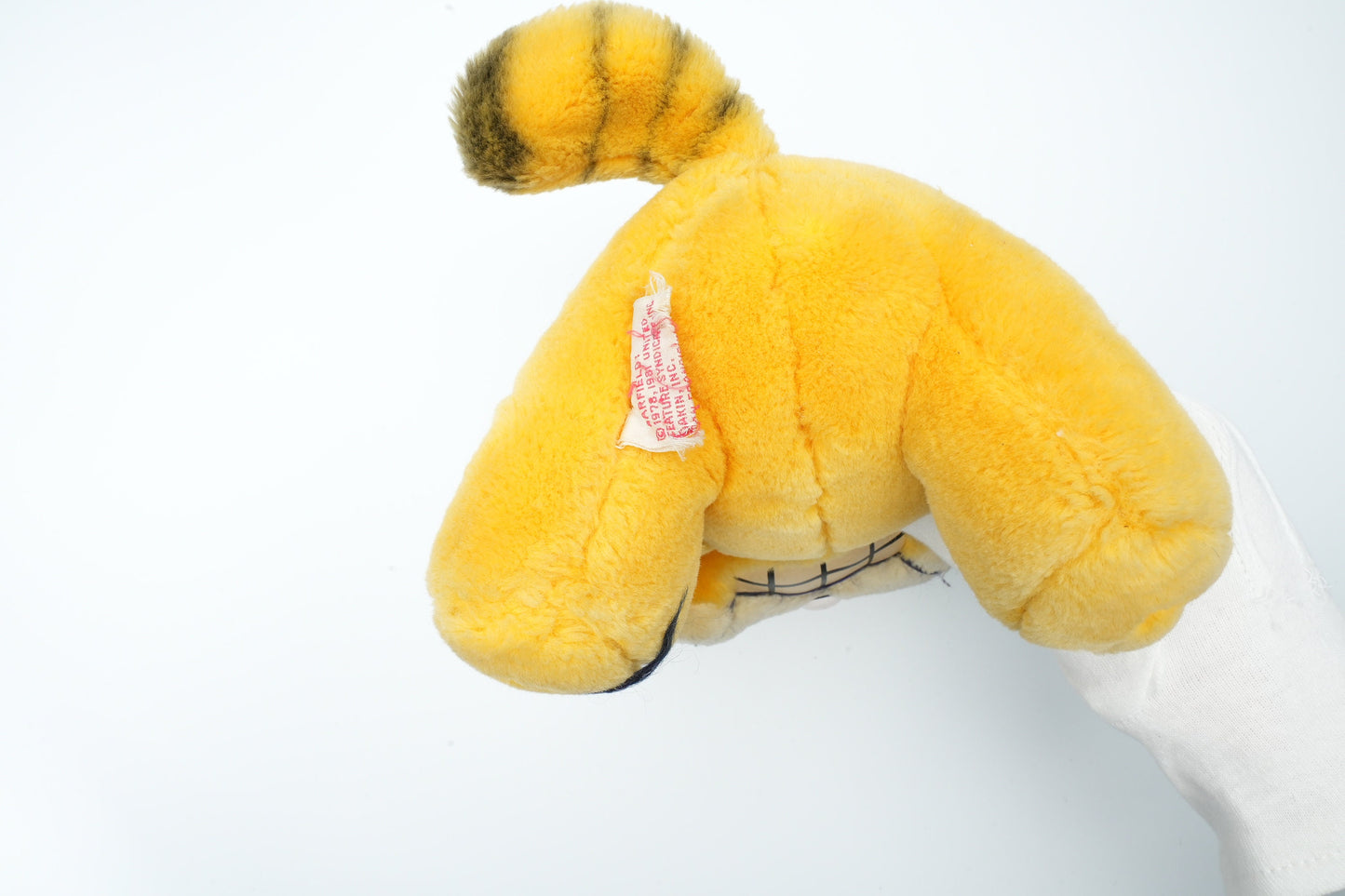Schattige vintage Garfield plush die zit | vintage pluche van Garfield de kat