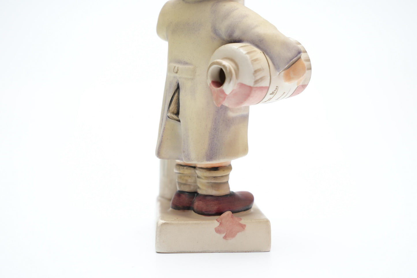 Hummel Beeldje 'Kleine Apotheker' - HUM 322, TMK-6 (15 cm / 6 inch)