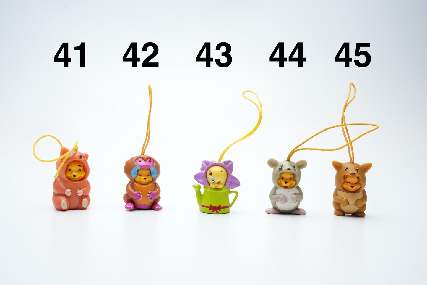 Peek-a-pooh telefoon bedels | Capsule Toys | Vintage peek a pooh bedels | pick your favorite (45 verschillende)