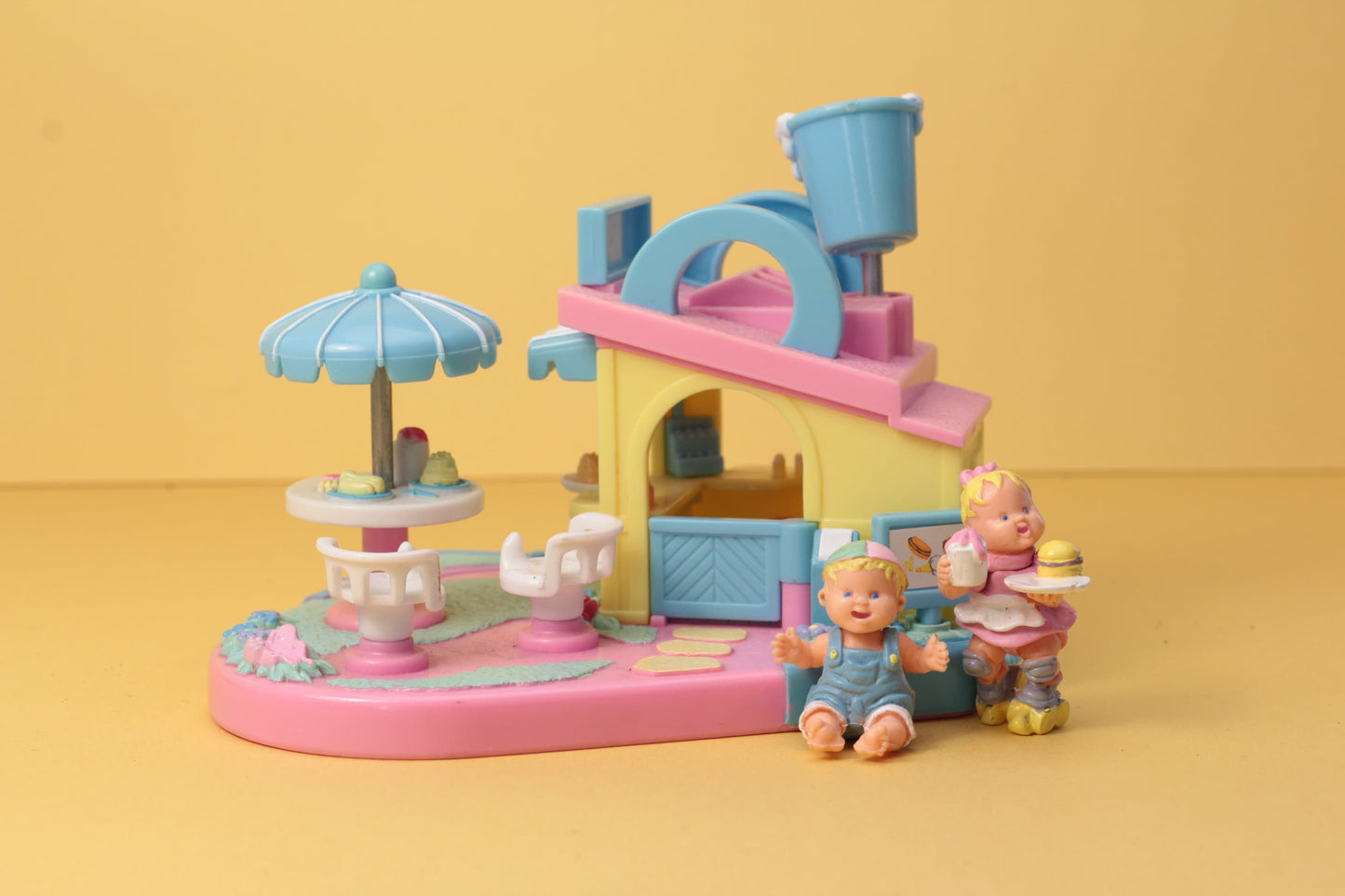 Polly Pocket Mimi and the goo goos Cafe's Restaurant 1994 met figuren