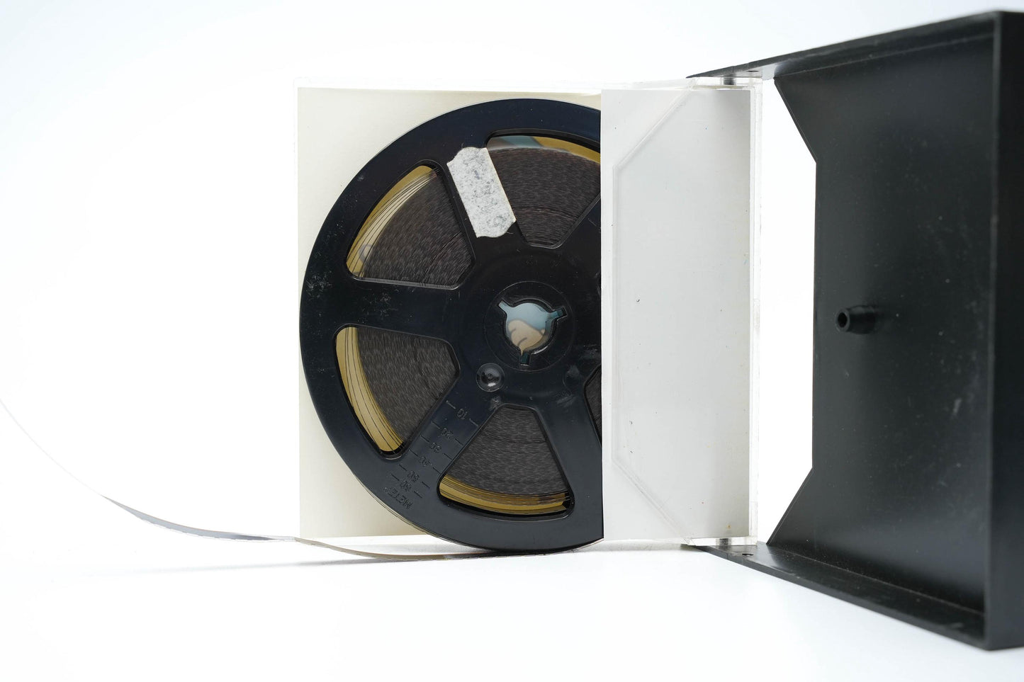 Kamer te Huur – Super 8 Cartoon met Geluid en Kleur | Porky Pig stijl | Nr. K620 | 60m Reel | Vintage