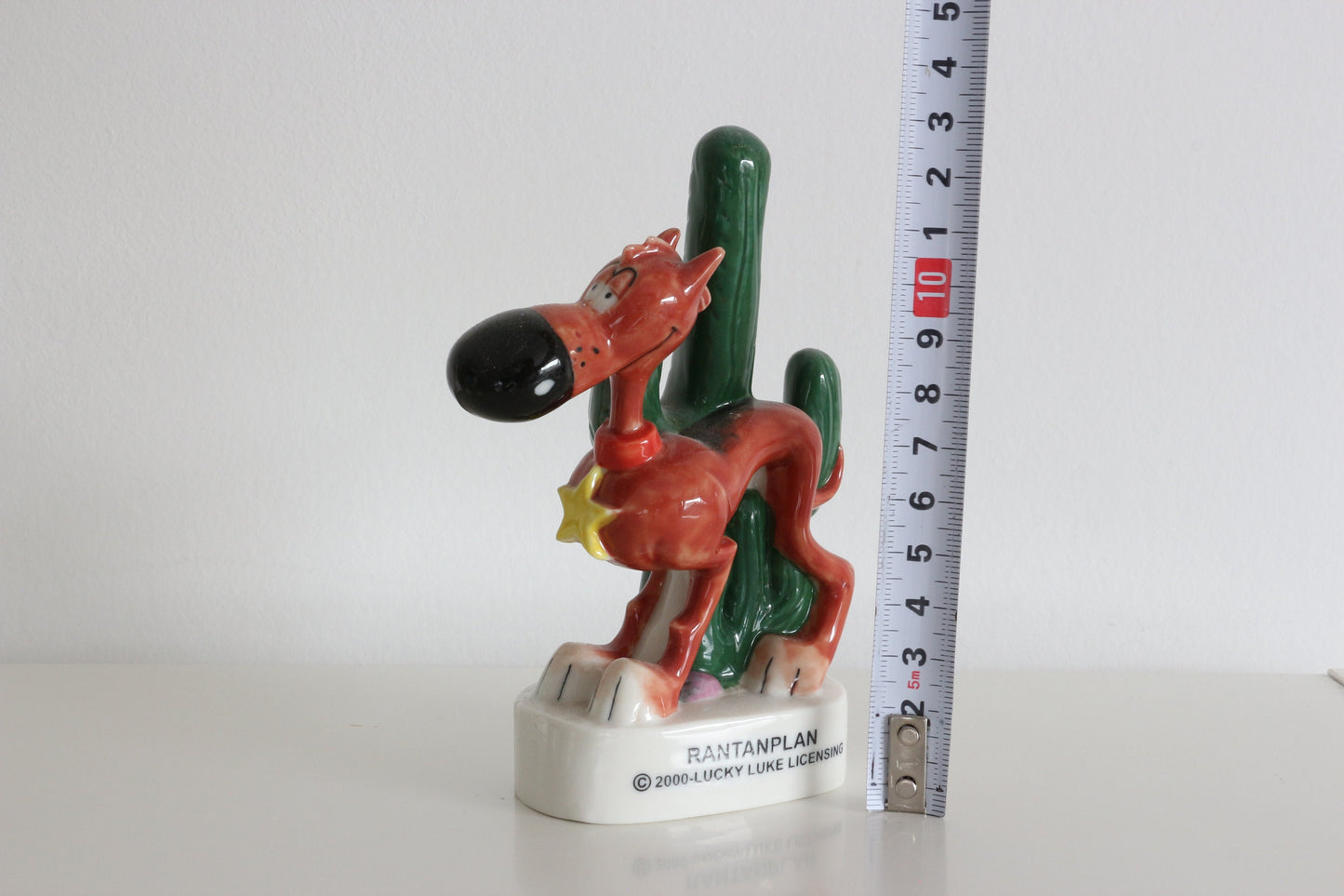 Rantanplan van Lucky Luke speciale porseleinen editie gemaakt in het jaar 2000