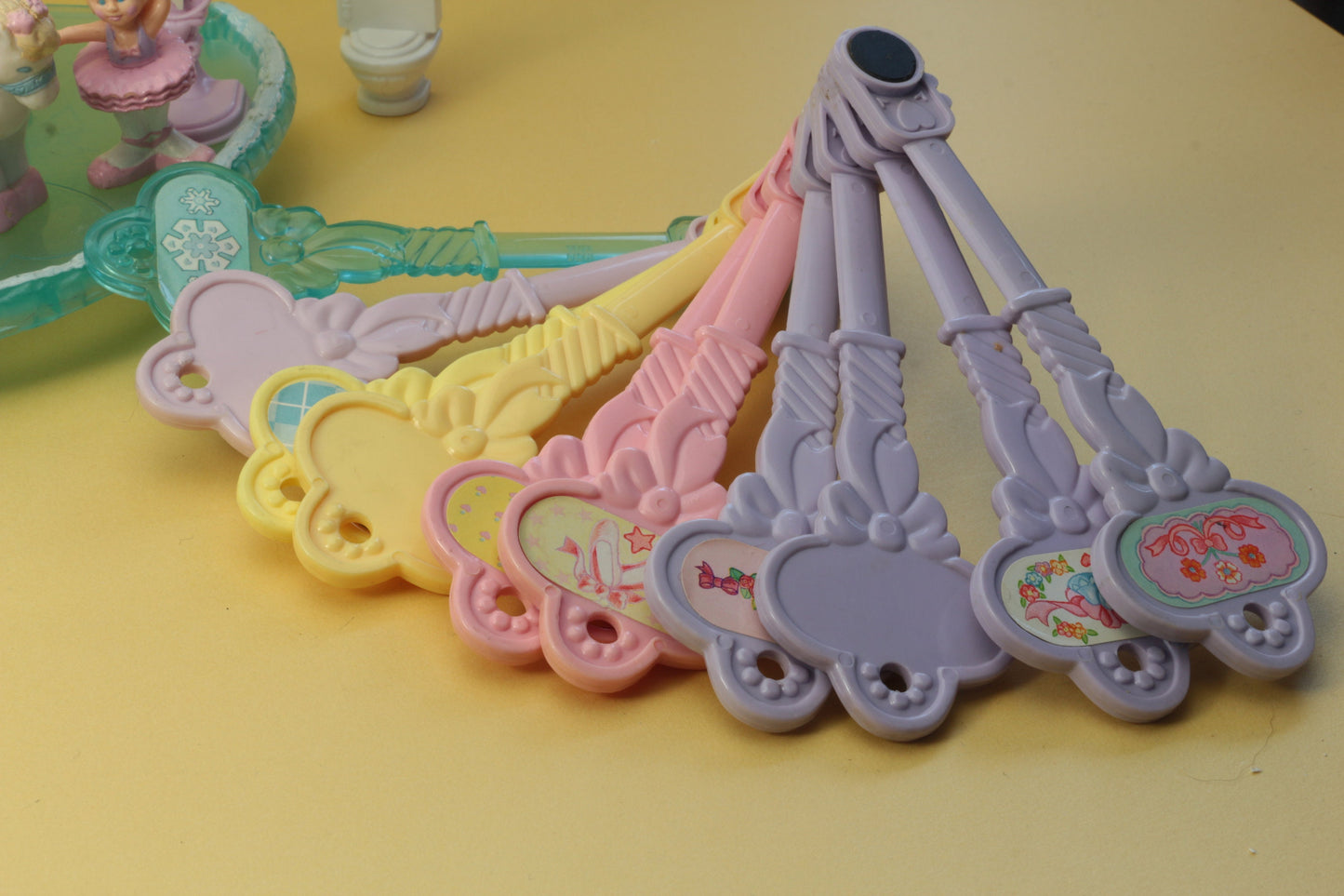 Fisher Price Precious Places Magnetic Key Mansion Dollhouse  | Precious places figuren|