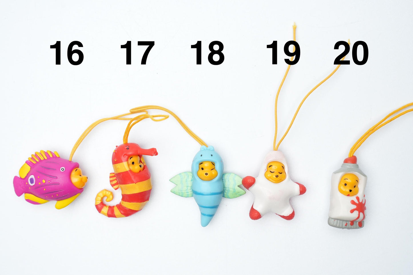 Peek-a-pooh telefoon bedels | Capsule Toys | Vintage peek a pooh bedels | pick your favorite (45 verschillende)