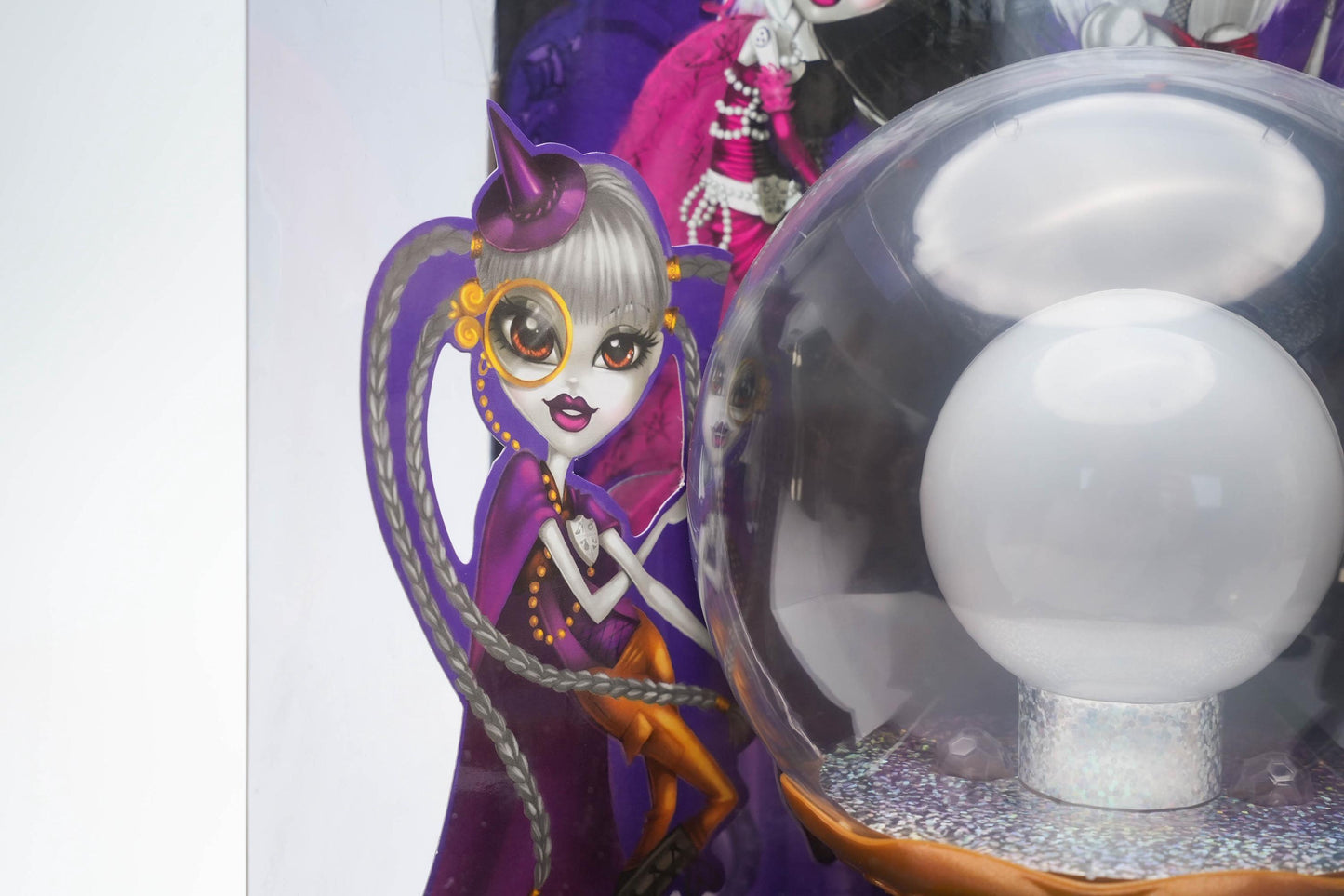 Bratzillaz Magic Fortune Crystal Ball – MGA Entertainment