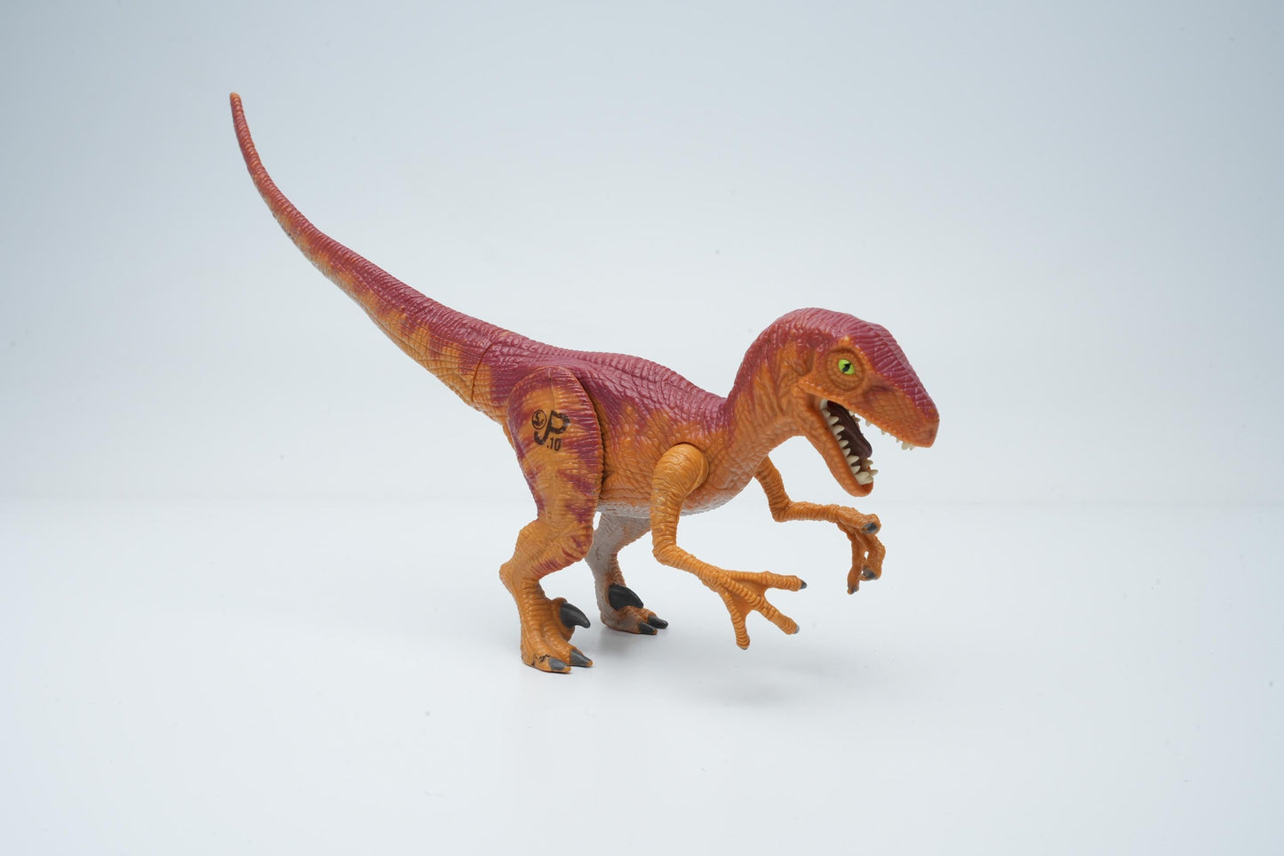 Velociraptor Jurassic Park 1998 vintage speelgoed figuur
