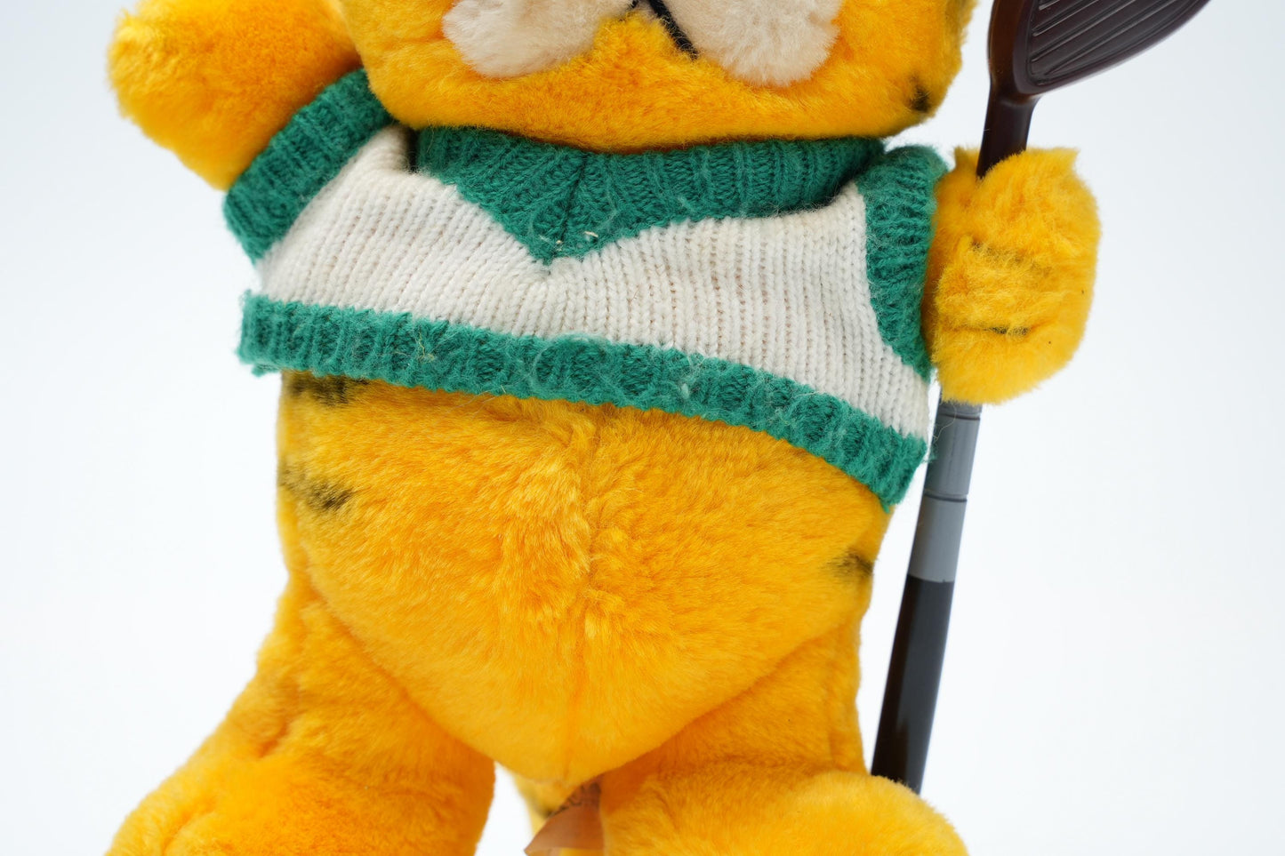 Garfield Knuffel in Groene Golf Outfit – 24 cm (9,4 inch) – Vintage 1981