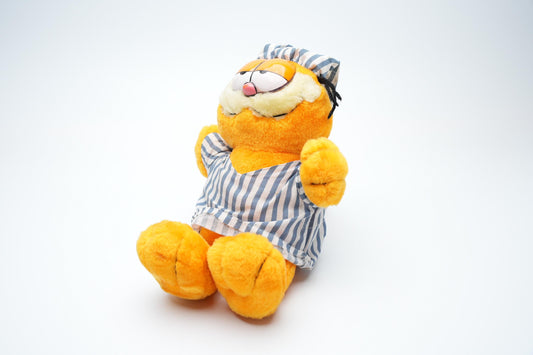 Garfield Knuffel – In Gestreepte Pyjama 25 cm (9,8 inch)