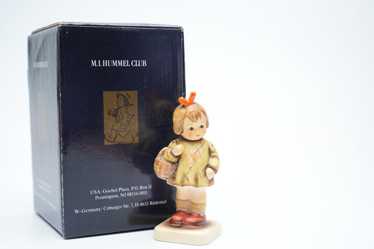 Little Shopper #479 - Hummel 479 (9,5 cm / 3 .5 inch)