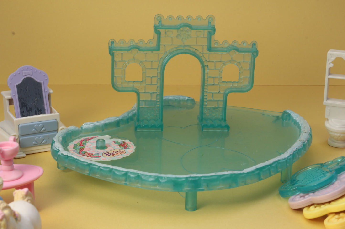 Fisher Price Precious Places Magnetic Key Mansion Dollhouse  | Precious places figuren|