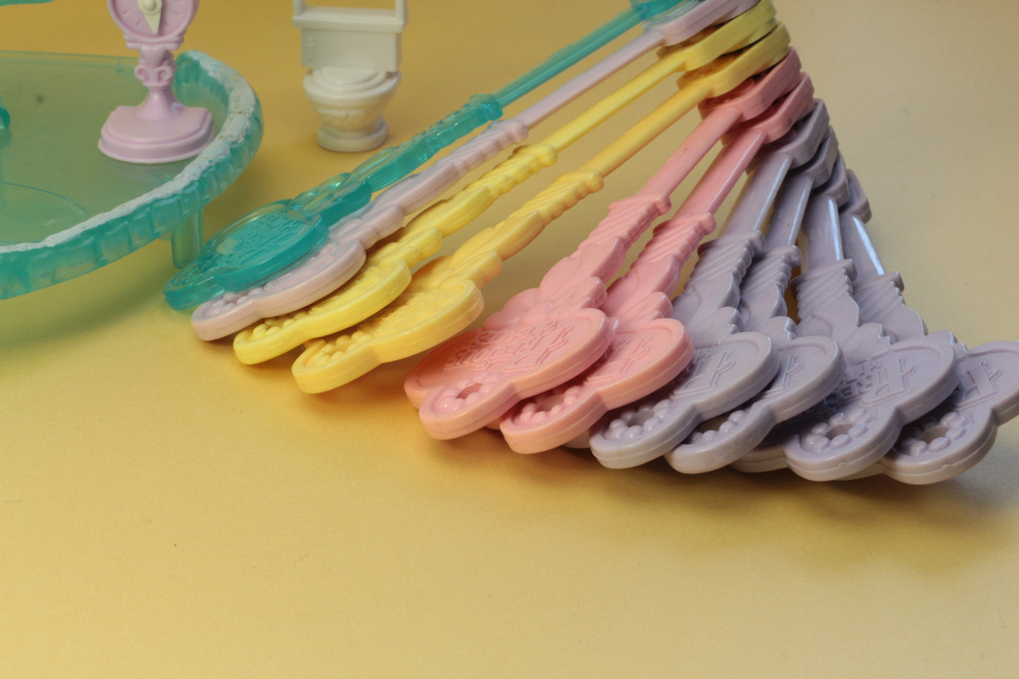 Fisher Price Precious Places Magnetic Key Mansion Dollhouse  | Precious places figuren|