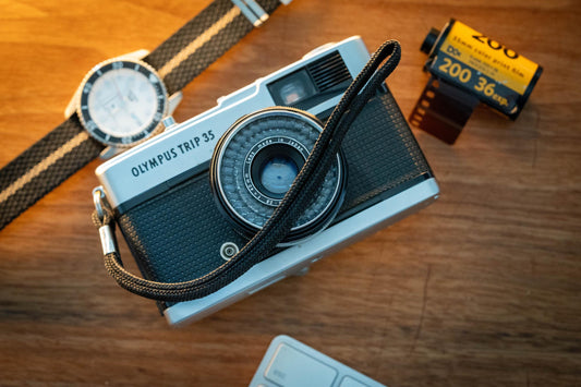 Olympus Trip 35 polsband / band voor de ultieme vintage look
