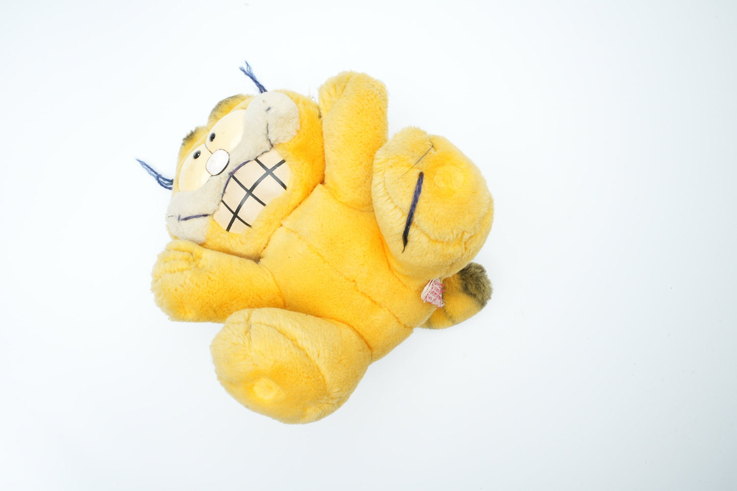Schattige vintage Garfield plush die zit | vintage pluche van Garfield de kat