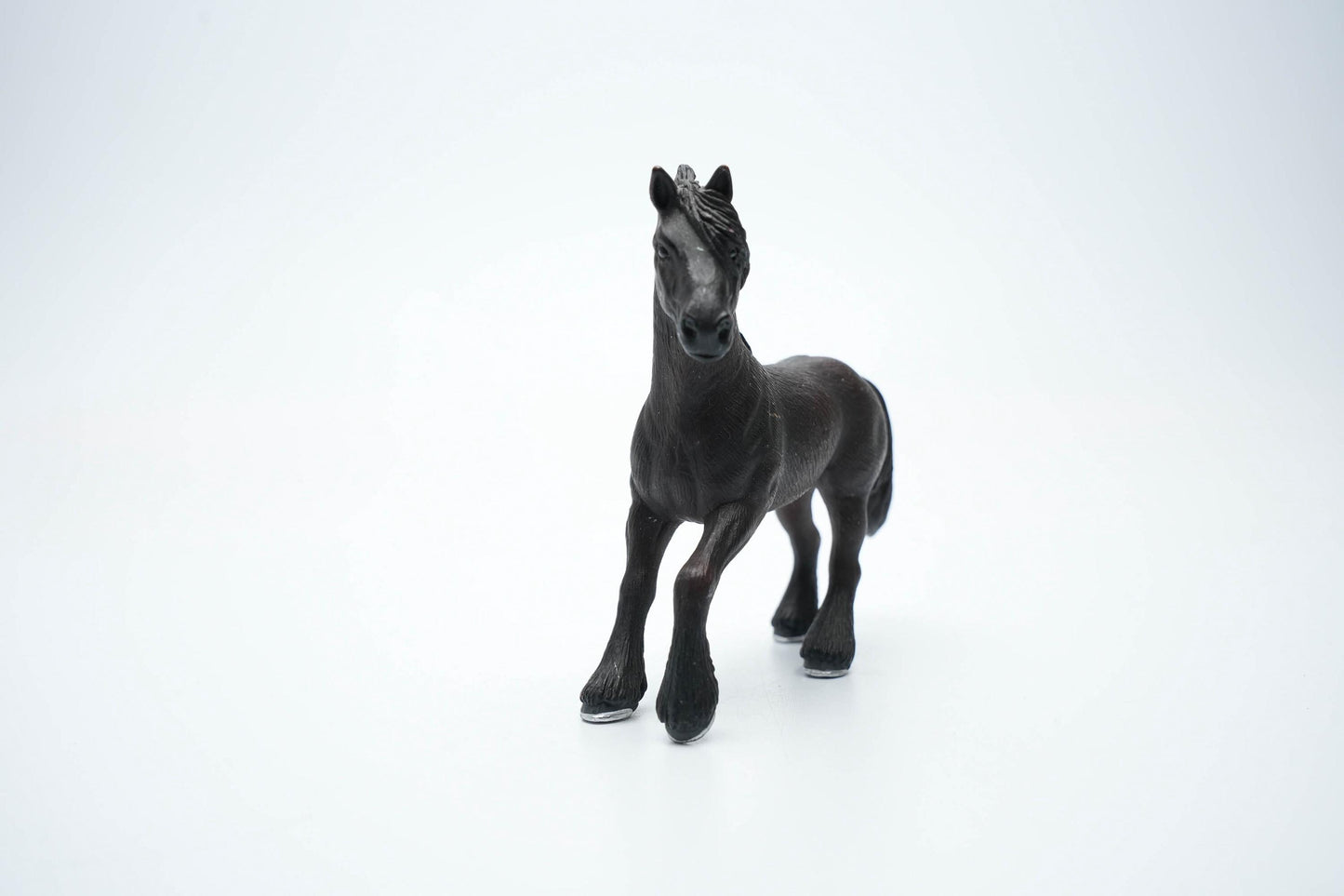 Schleich Friese Paard 13604 – 11 cm (ca. 4.3 inch) – 2005 – Vintage Verzamelmodel